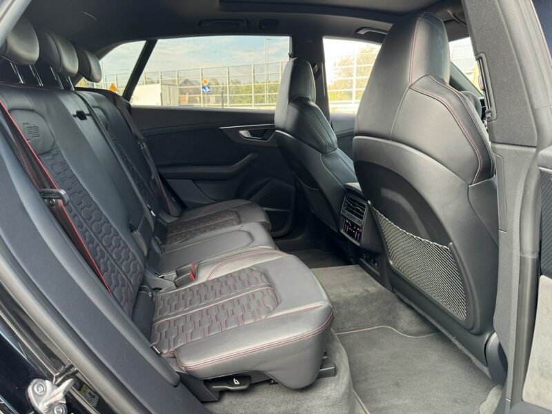 Audi RS Q8 600KM. Ceramika. B&O. Panorama. ACC. Gwarancja 05.2026. Karbon. FV23%.
