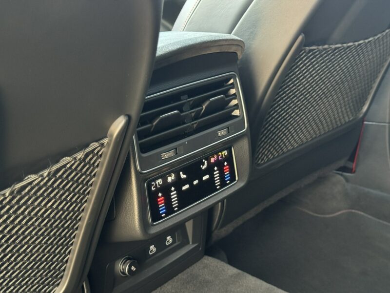 Audi RS Q8 600KM. Ceramika. B&O. Panorama. ACC. Gwarancja 05.2026. Karbon. FV23%.