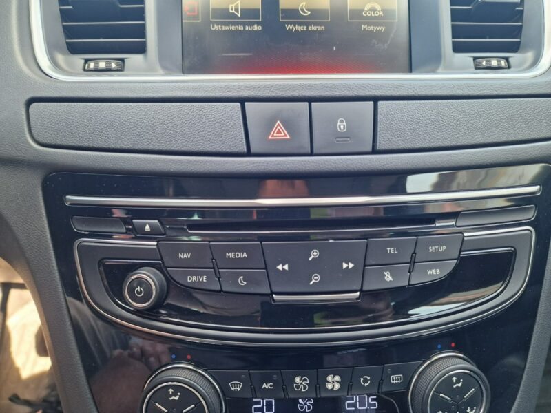 Peugeot 508 2.0 HDI 150 KM, Full LED, Panorama, Kamera, Bluetooth, Nawigacja, Hak I (2010-2018)
