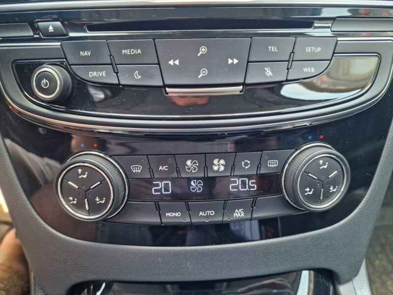Peugeot 508 2.0 HDI 150 KM, Full LED, Panorama, Kamera, Bluetooth, Nawigacja, Hak I (2010-2018)