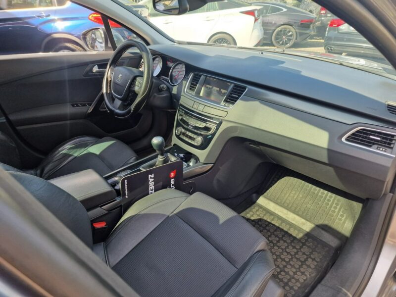 Peugeot 508 2.0 HDI 150 KM, Full LED, Panorama, Kamera, Bluetooth, Nawigacja, Hak I (2010-2018)