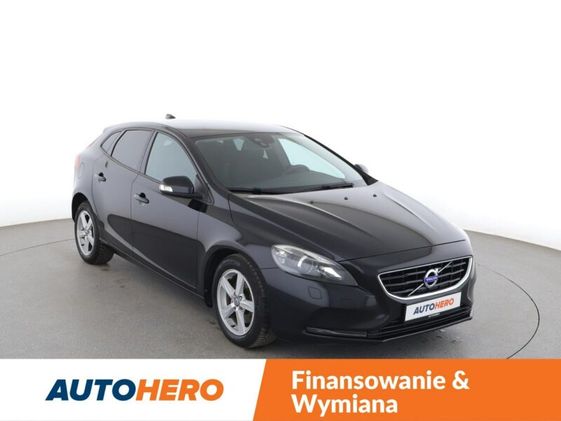 Volvo V40 navi bi-xenon klima auto grzane fotele czujniki parkowania II (2012-)