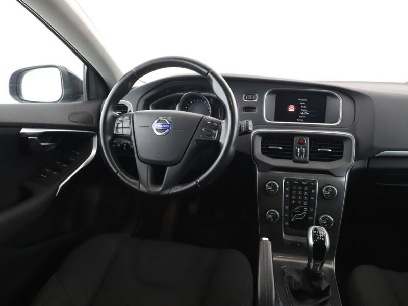 Volvo V40 navi bi-xenon klima auto grzane fotele czujniki parkowania II (2012-)