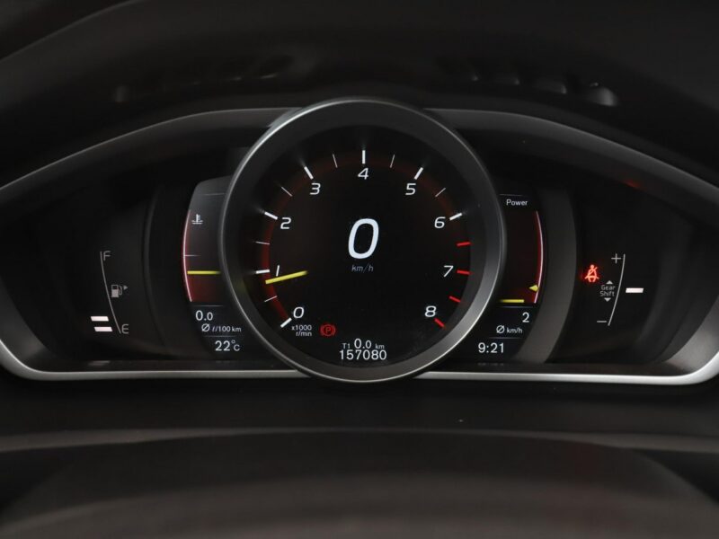 Volvo V40 navi bi-xenon klima auto grzane fotele czujniki parkowania II (2012-)