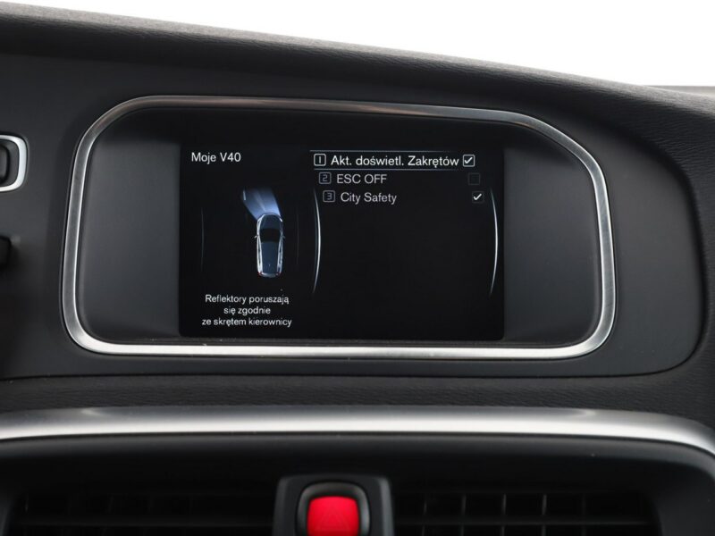 Volvo V40 navi bi-xenon klima auto grzane fotele czujniki parkowania II (2012-)
