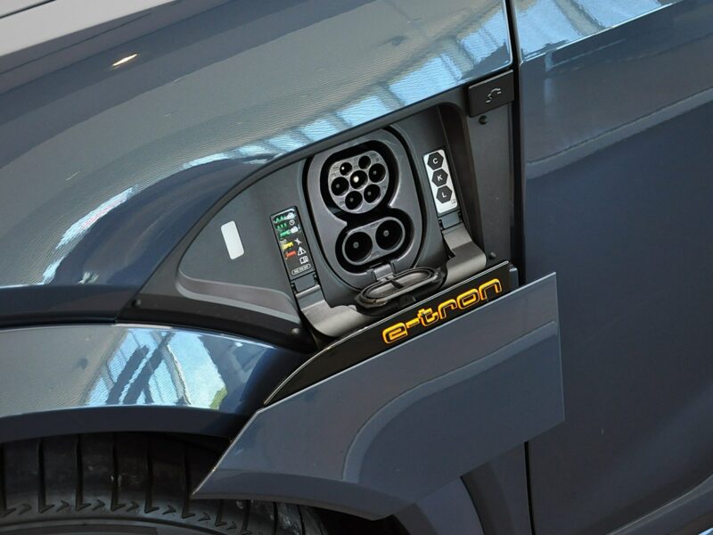 Audi e-tron S 503KM Sportback Virtual DigitalMatrix Kamery360 Pneumatyka ACC