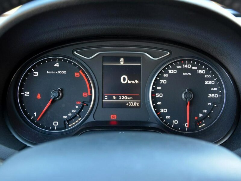 Audi A3 2.0TDI(150KM) bi-xenon Ledy Navi Alu 16 2xParktronic Serwisowany 8V (2012-)