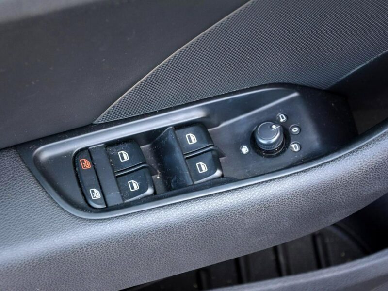 Audi A3 2.0TDI(150KM) bi-xenon Ledy Navi Alu 16 2xParktronic Serwisowany 8V (2012-)