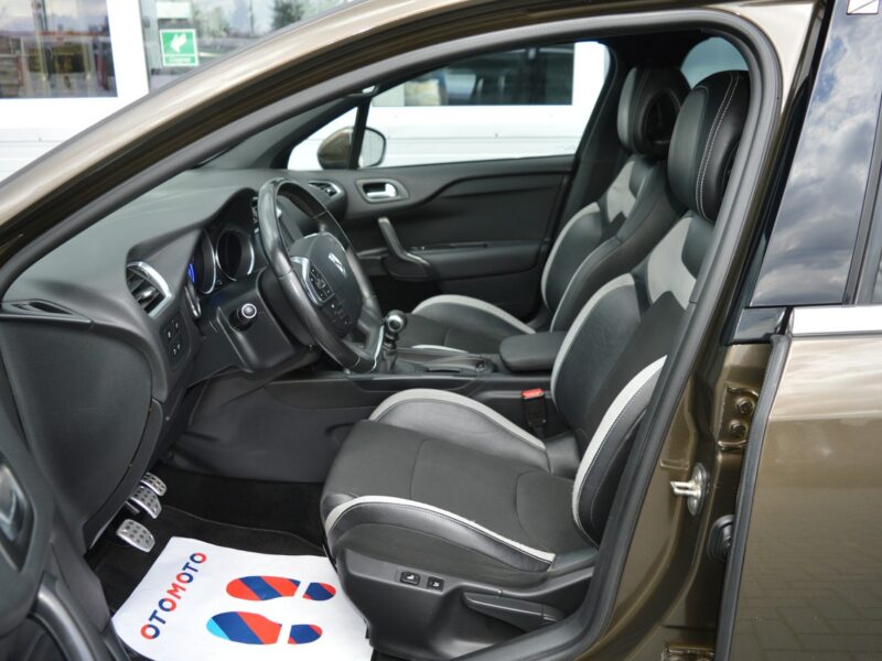 Citroen DS4 1.6 HDI Navi Bluetooth Fotele z masażem 230 tys.km.