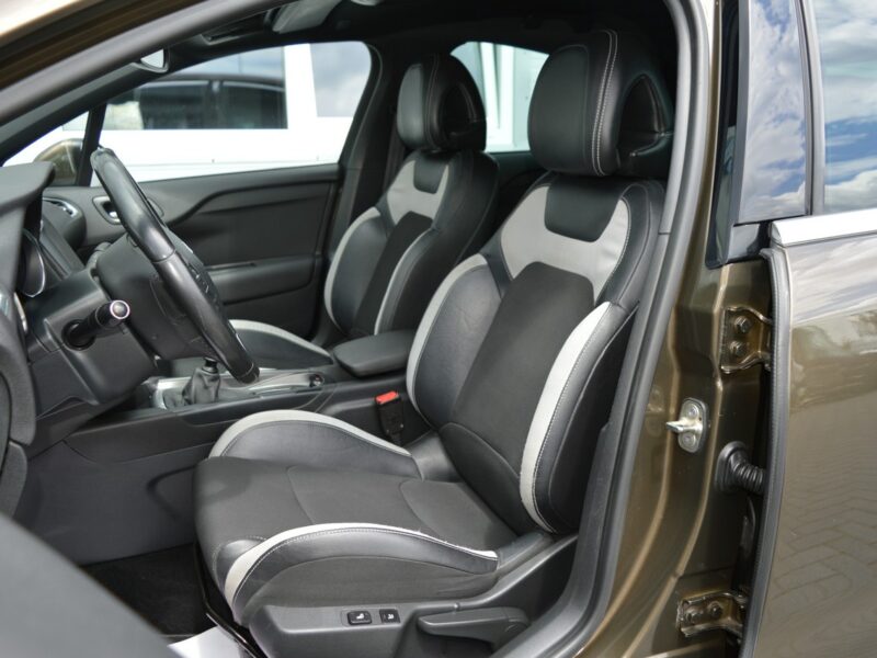 Citroen DS4 1.6 HDI Navi Bluetooth Fotele z masażem 230 tys.km.