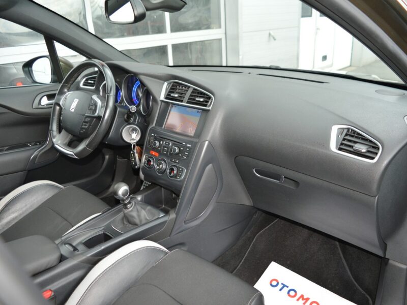 Citroen DS4 1.6 HDI Navi Bluetooth Fotele z masażem 230 tys.km.