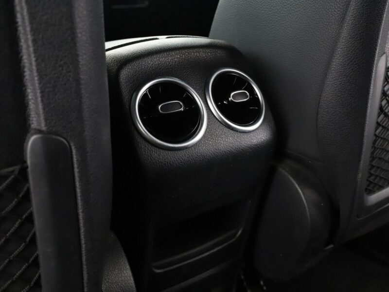Mercedes GLB FV23% 7 os. full LED skóra/alcantara ambienta pakiet night kamery