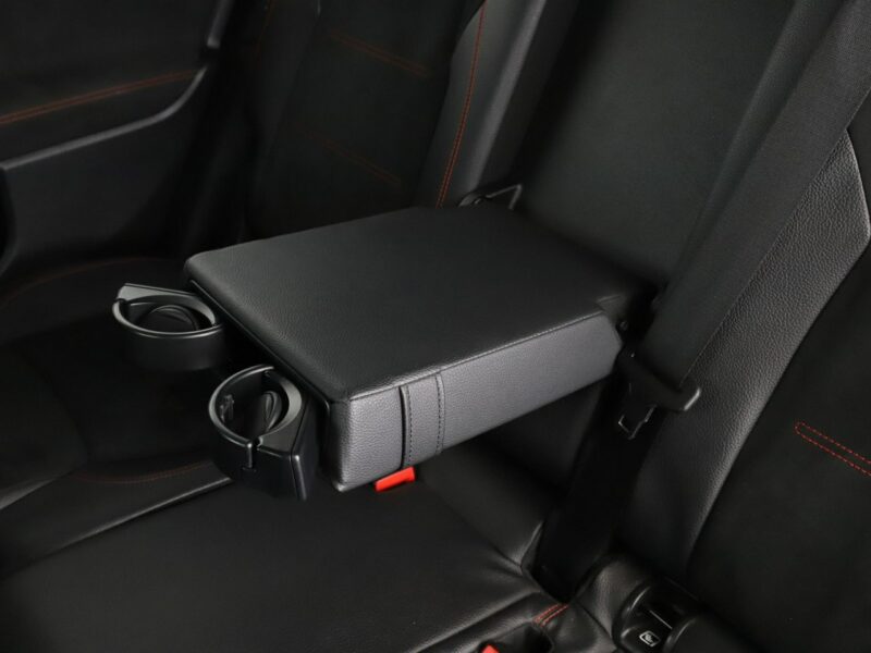 Mercedes GLB FV23% 7 os. full LED skóra/alcantara ambienta pakiet night kamery