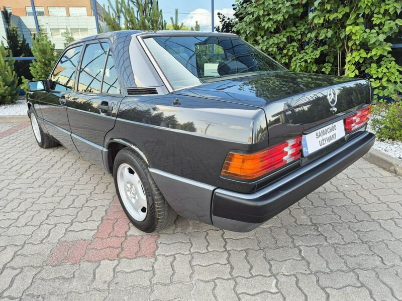 Mercedes W201 2.0 benz * z prywatnej kolekcji * import Niemcy * serwisowany * wawa