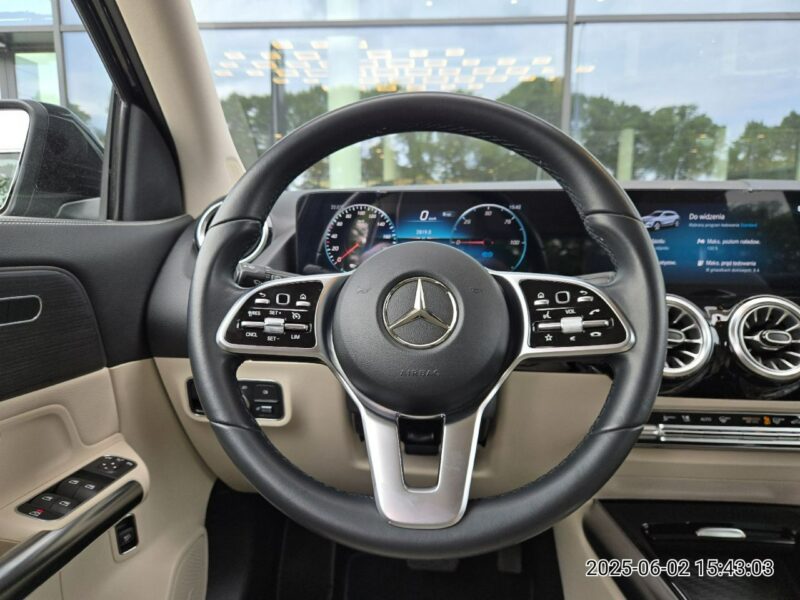 Mercedes EQA