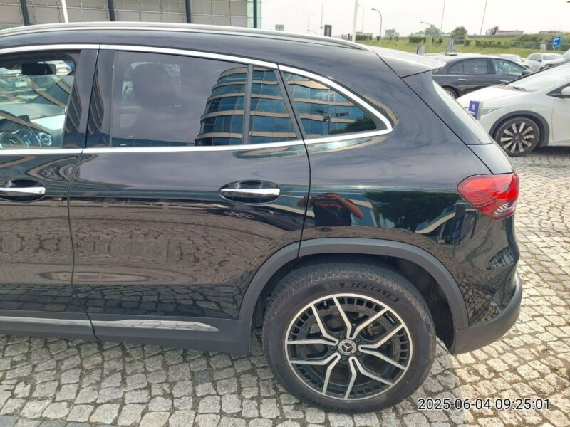 Mercedes EQA