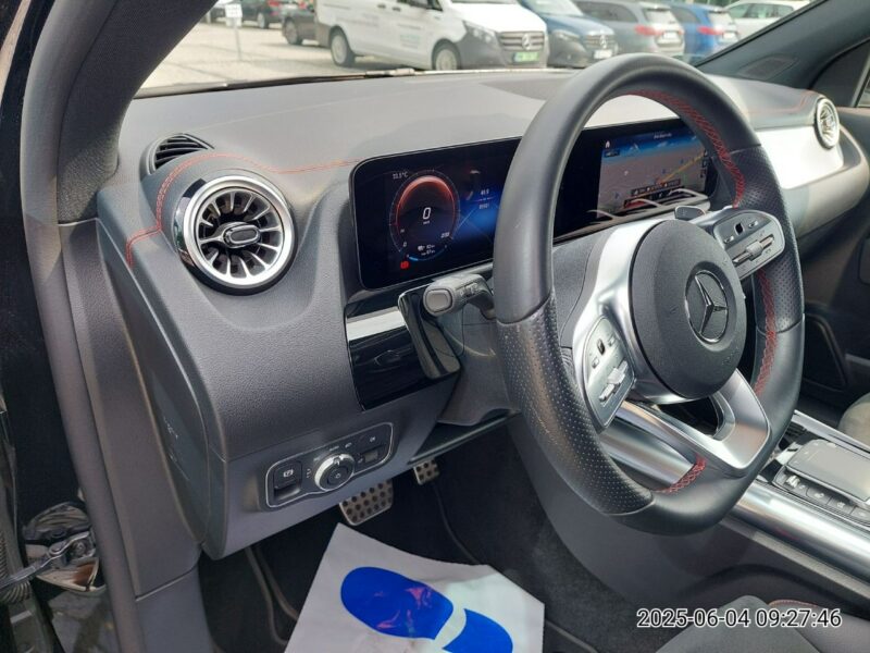 Mercedes EQA
