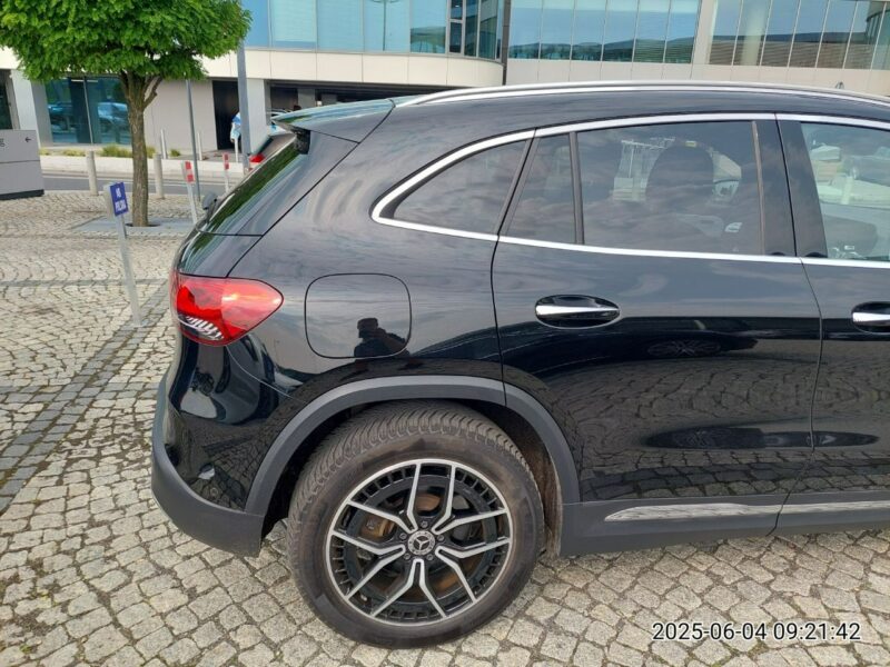 Mercedes EQA