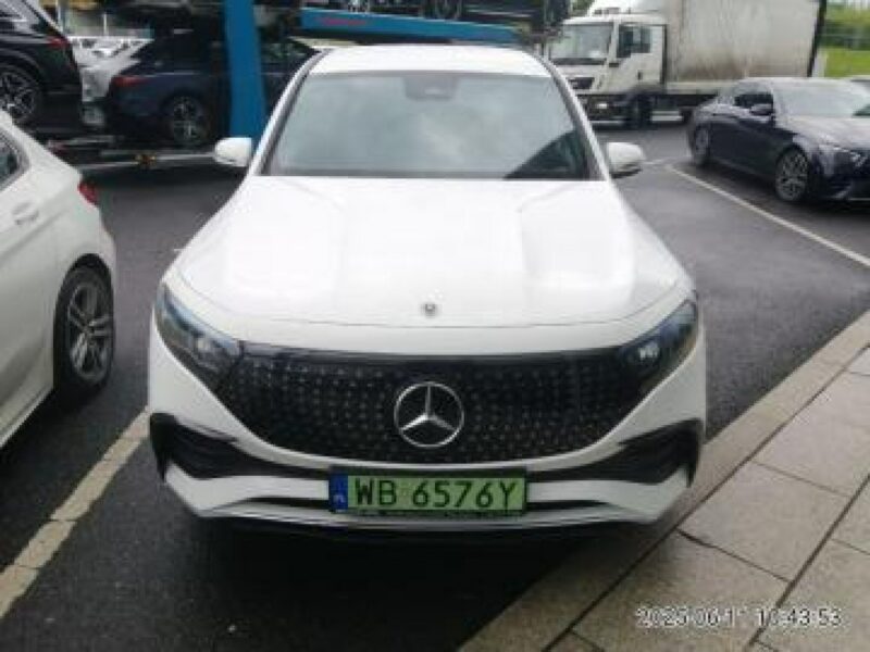 Mercedes EQB