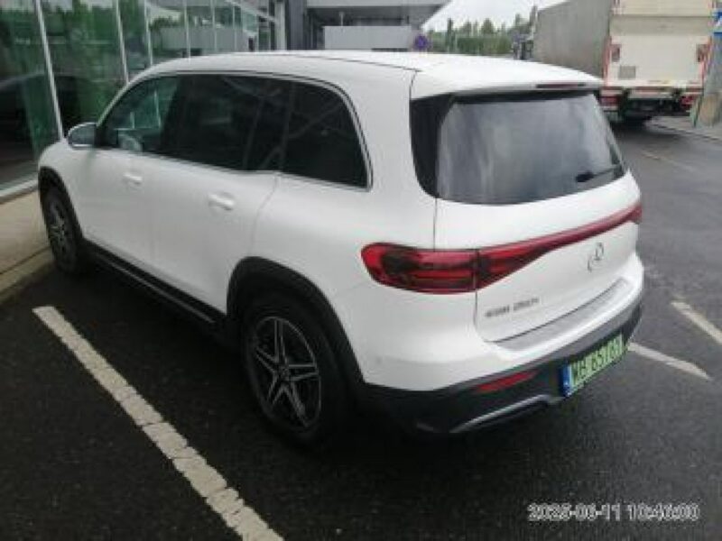 Mercedes EQB