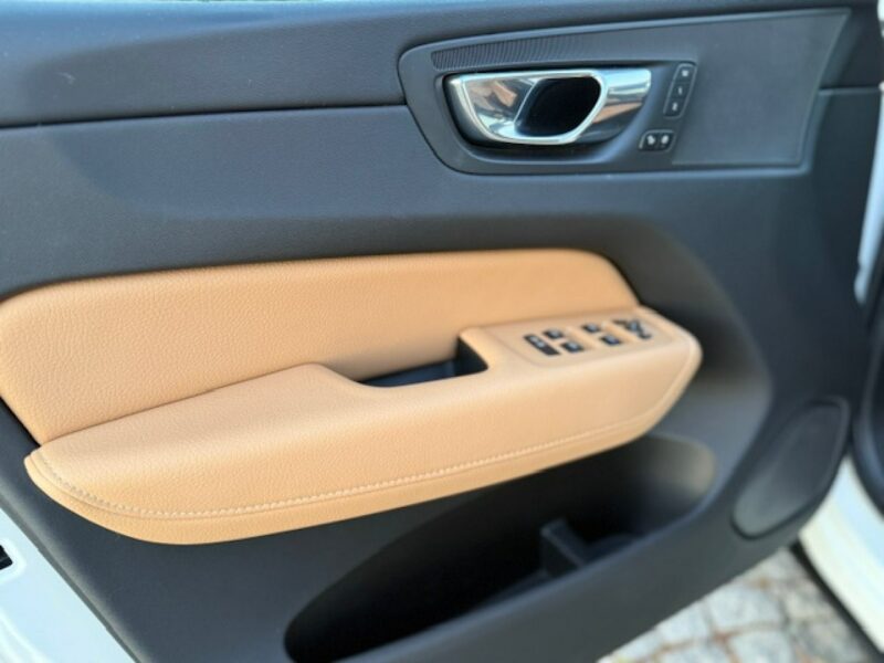Volvo XC 60 Inscription, D4, Polestar 238ps, Automat, Gwarancja II (2017-)