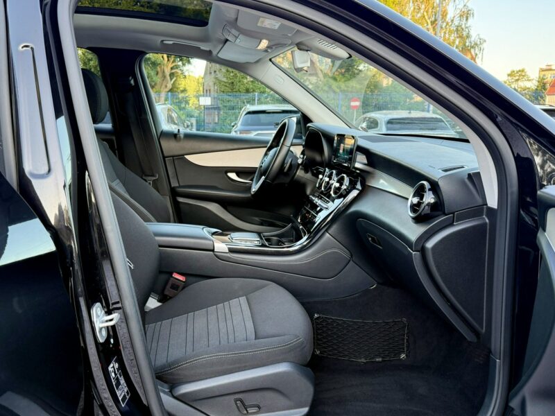 Mercedes GLC 300 FL,4-Matic,Serwisowany,Gwarancja