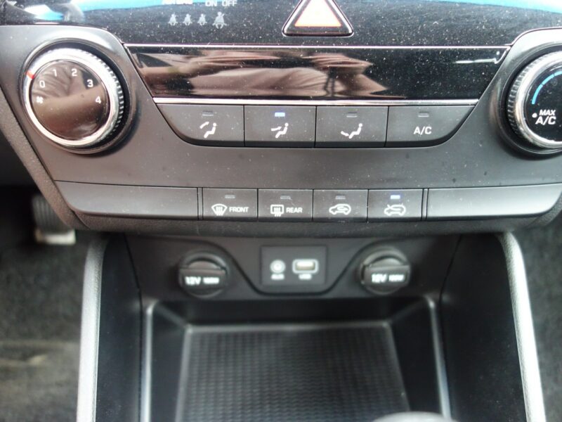 Hyundai Tucson HYUNDAI TUCSON 4WD III (2015-2020)
