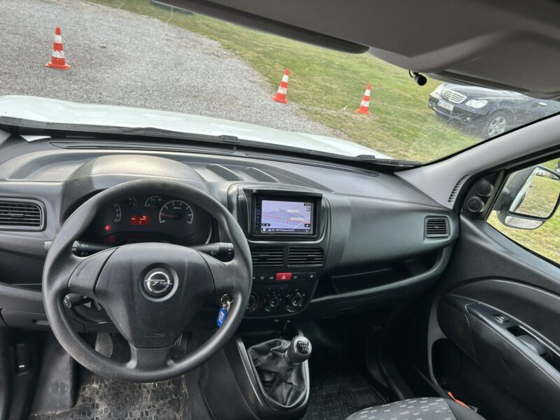 Opel Combo E (2018-)