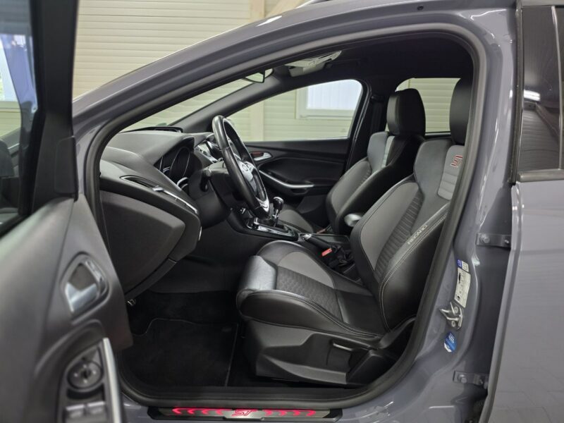 Ford Focus ST 2.0 Turnier Performance Mk3 (2010-2018)