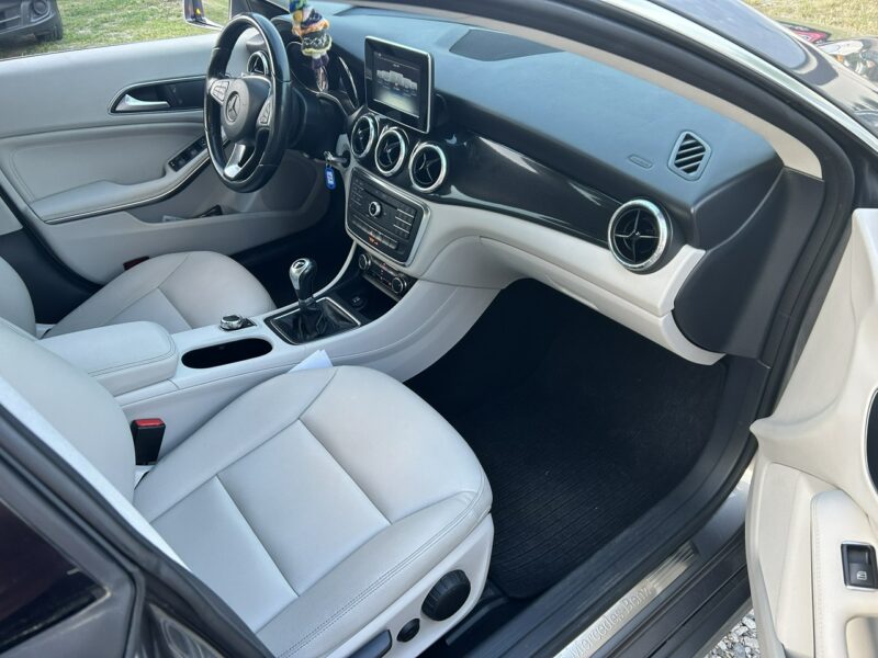 Mercedes CLA 200 I (2013-2019)