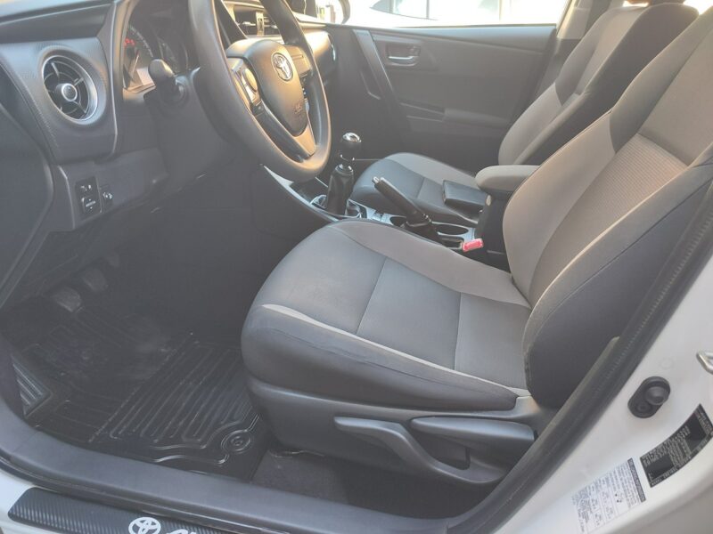 Toyota Auris salon RP. klimatronik zadbana Gwarancja II (2012-)