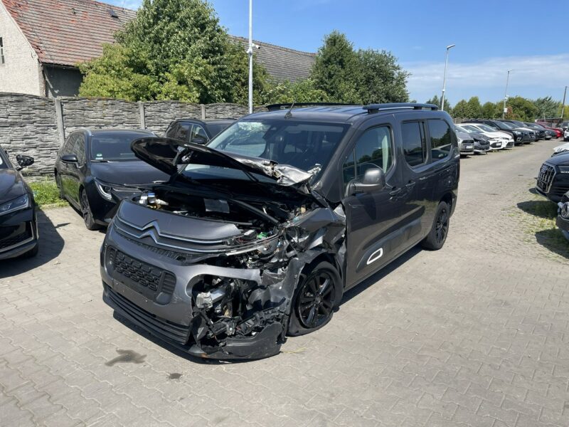 Citroen Berlingo Klimatronik Kamera 5 osobowy Cujniki park. 130KM III (2018-)