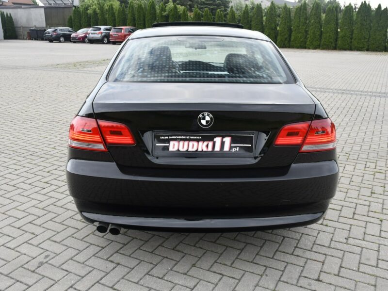 BMW 325 2,5benz Coupe/Skóry.Klimatr 2 str.Szyberdach.Parktronic.El.Fotele.OKAZ E90 (2005-2012)