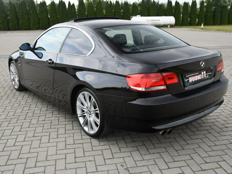 BMW 325 2,5benz Coupe/Skóry.Klimatr 2 str.Szyberdach.Parktronic.El.Fotele.OKAZ E90 (2005-2012)