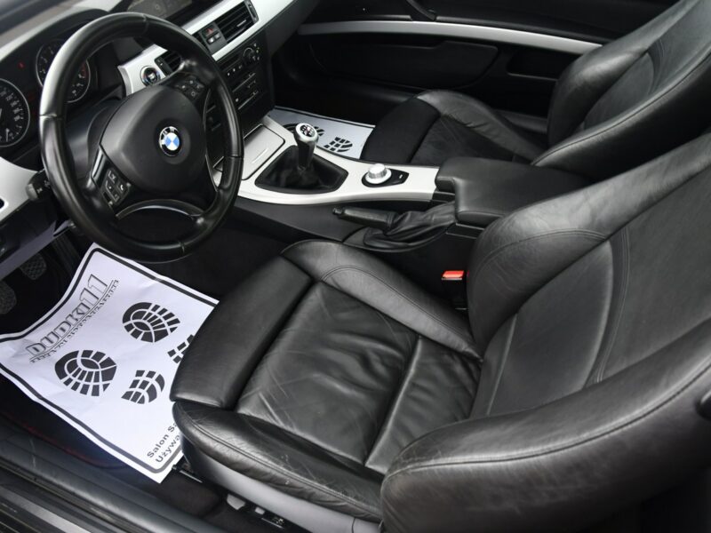 BMW 325 2,5benz Coupe/Skóry.Klimatr 2 str.Szyberdach.Parktronic.El.Fotele.OKAZ E90 (2005-2012)