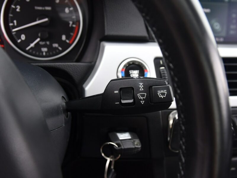 BMW 325 2,5benz Coupe/Skóry.Klimatr 2 str.Szyberdach.Parktronic.El.Fotele.OKAZ E90 (2005-2012)