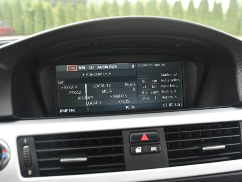 BMW 325 2,5benz Coupe/Skóry.Klimatr 2 str.Szyberdach.Parktronic.El.Fotele.OKAZ E90 (2005-2012)
