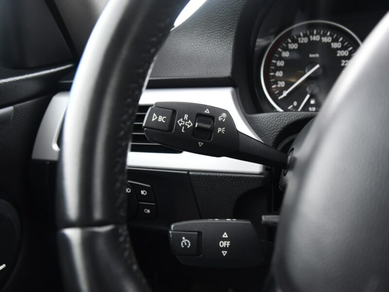BMW 325 2,5benz Coupe/Skóry.Klimatr 2 str.Szyberdach.Parktronic.El.Fotele.OKAZ E90 (2005-2012)