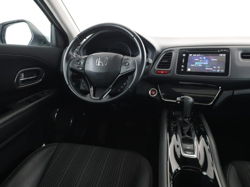 Honda HR-V automat panorama navi kamera półskóra grzane fotele klima-auto tempoma II (2015-2021)