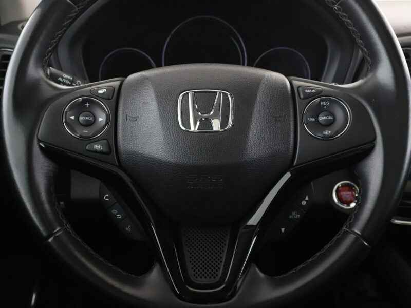 Honda HR-V automat panorama navi kamera półskóra grzane fotele klima-auto tempoma II (2015-2021)