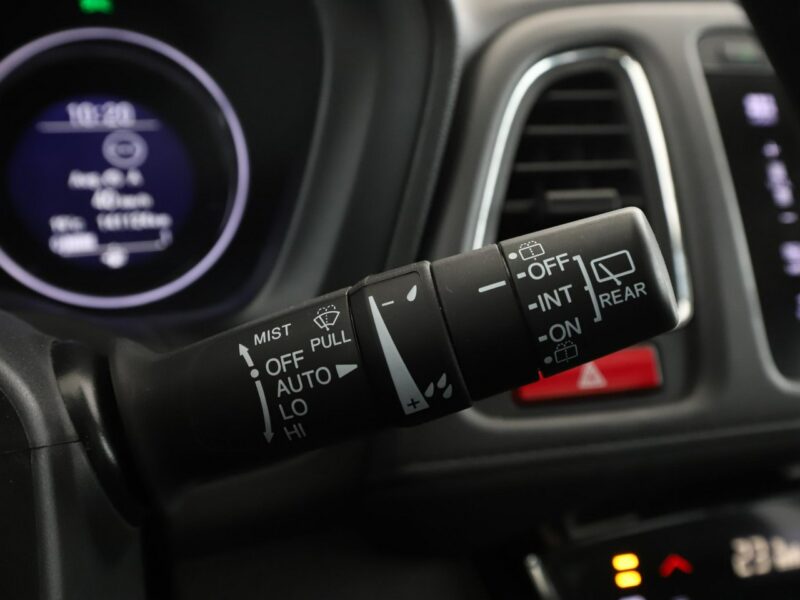 Honda HR-V automat panorama navi kamera półskóra grzane fotele klima-auto tempoma II (2015-2021)
