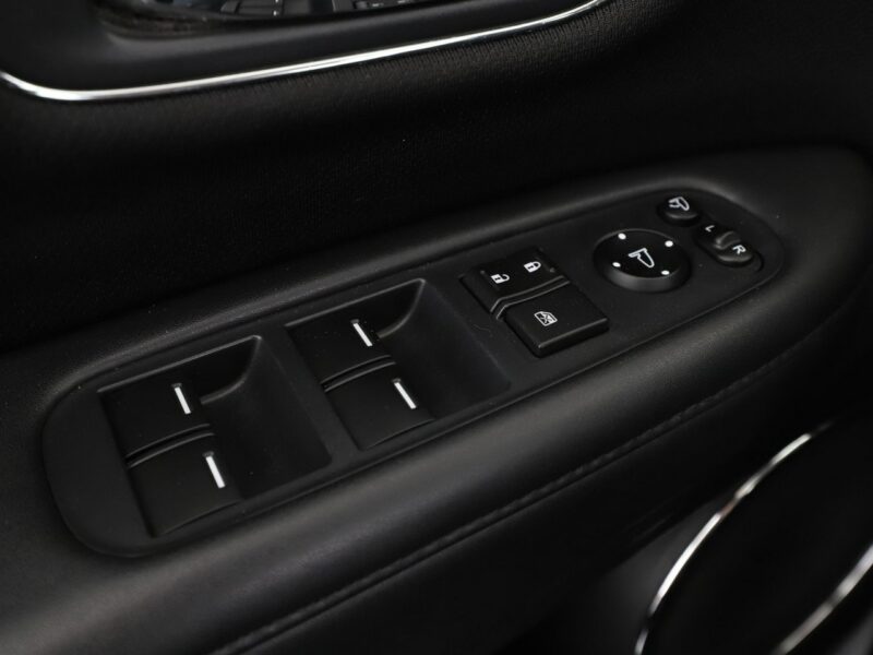 Honda HR-V automat panorama navi kamera półskóra grzane fotele klima-auto tempoma II (2015-2021)