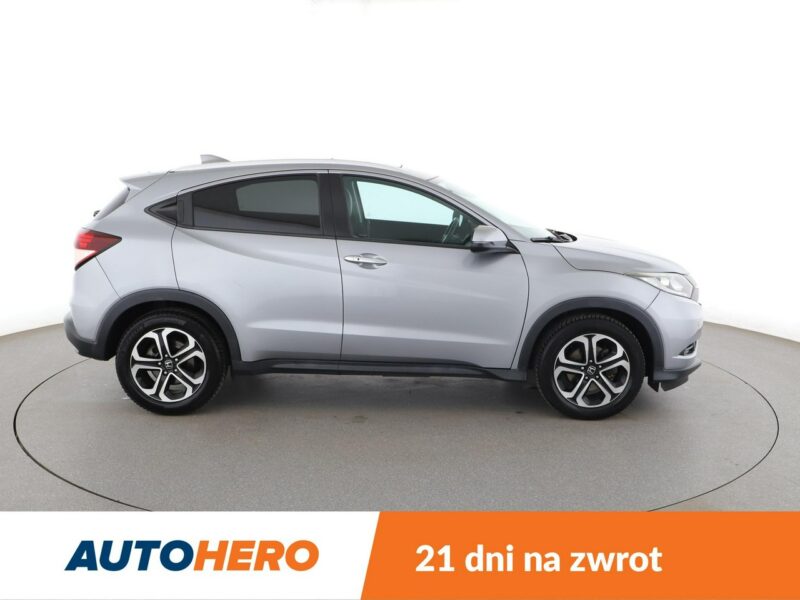 Honda HR-V automat panorama navi kamera półskóra grzane fotele klima-auto tempoma II (2015-2021)
