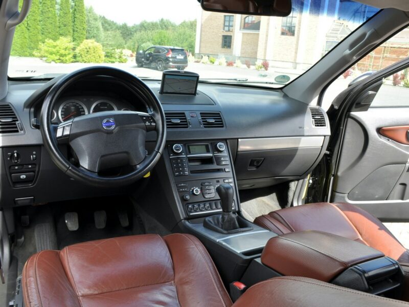 Volvo XC 90 2.4D(185KM)*Xenon*Navi*El.Fotele*Skóry*7-Foteli*2xParktr*Alu17"FUL*ASO I (2002-2014)