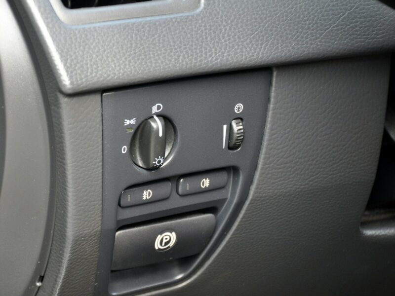 Volvo XC 90 2.4D(185KM)*Xenon*Navi*El.Fotele*Skóry*7-Foteli*2xParktr*Alu17"FUL*ASO I (2002-2014)