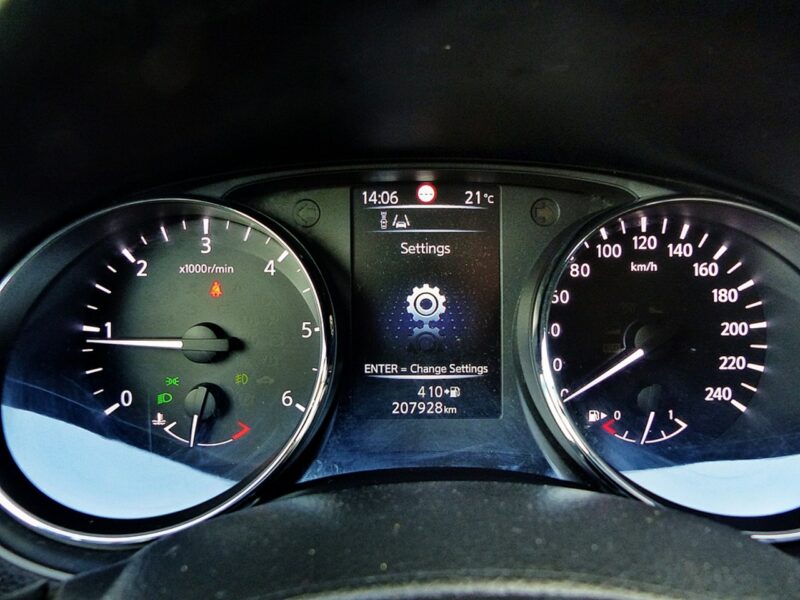 Nissan Qashqai dCi 110*TEKNA*Climatronic*Navi*Alu*LED*Kamera*Keyless*P.Elektryka!!! II (2013-2021)