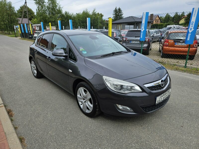 Opel Astra Opłacona Zdrowa Zadbana Serwisowana Bagażnik na Rowery 1WŁ Po Serwisie J (2009-2019)