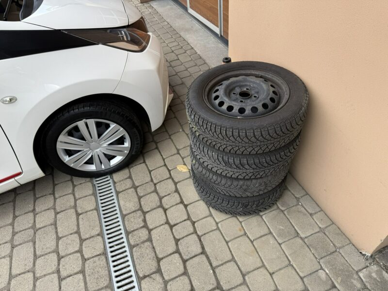 Toyota Aygo 1,0 69KM Klimatyzacja Serwis 1Właściciel Koła lato+zima II (2014-)