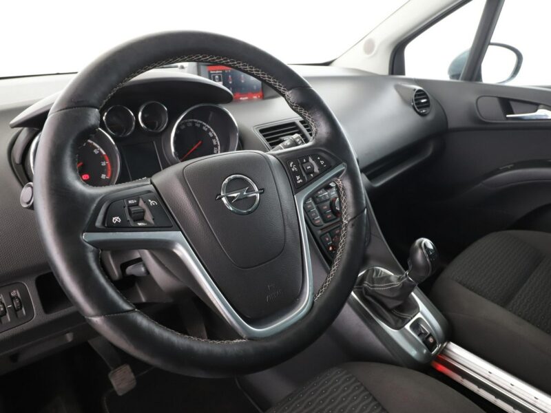 Opel Meriva grzane fotele+kier. klima-auto tempomat PDC hak II (2010-)