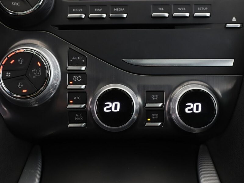 DS Automobiles DS 5 automat bi-xenon szyberdach navi kamera i czujniki parkowania skóra/al
